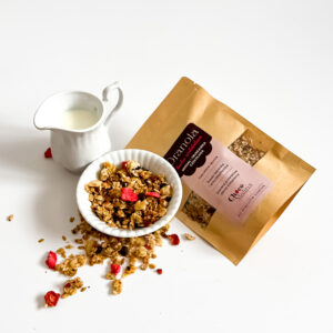 Granola truskawkowa