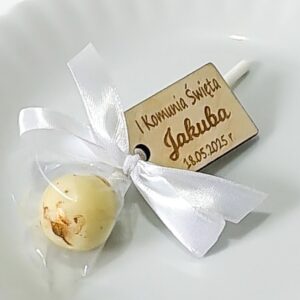 Choco-pamiątka na patyku - czekoladowa kuleczka z personalizowanym magnesem